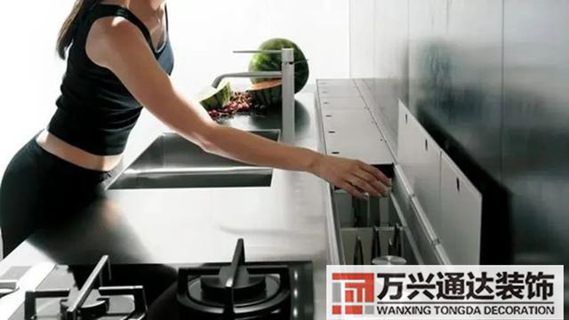家裝修家裝修墻面用乳膠漆好還是藝術(shù)漆好